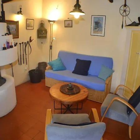 Holiday home In With A Washing Machine