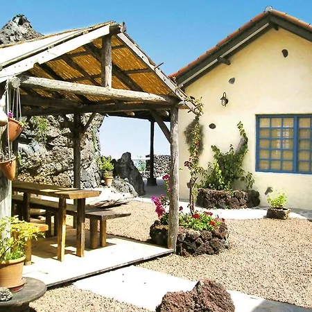 Holiday home In With A Washing Machine *